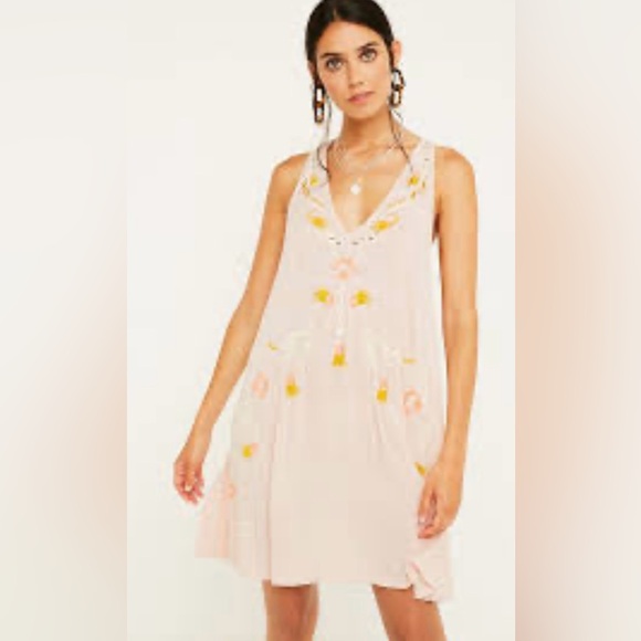 Free People Adelaide festival slip dress Blush XS NWOT - Picture 2 of 16